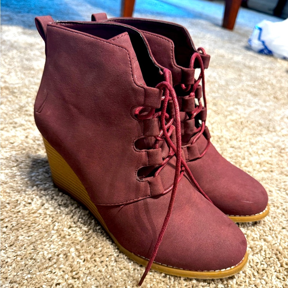 Nautica Burgundy ankle boots